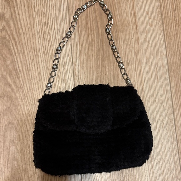 Kate Laundry Elegant Black Fuzzy sparkly Chain Strap Women's Bag - Picture 5 of 10